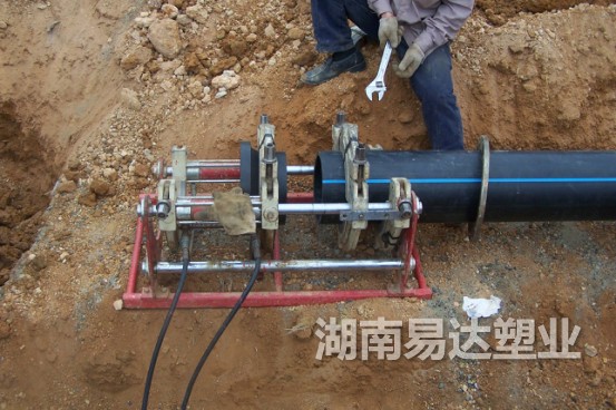 湖南易達(dá)塑業(yè)有限公司官網(wǎng)_PE鋼帶管_PE波紋管_PP-HM波紋管_PE纏繞管_PE給水管_CPVC電力管_路燈管_PE頂管_硅芯管